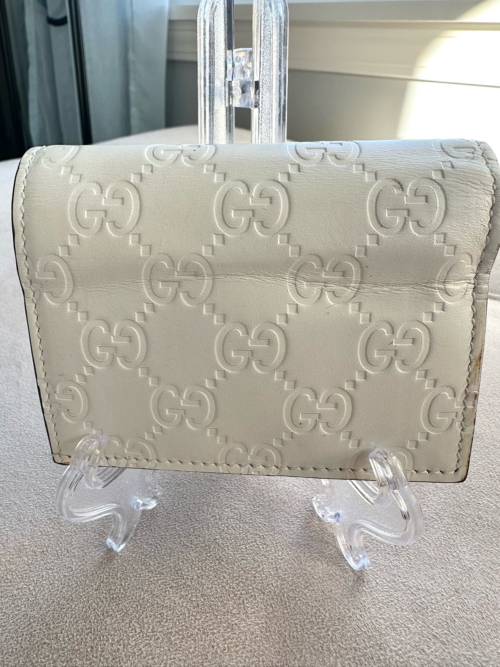 Gucci Signature Cherry Leather Compact Wallet - Authentic - White - New w/ Flaws - Picture 6 of 14